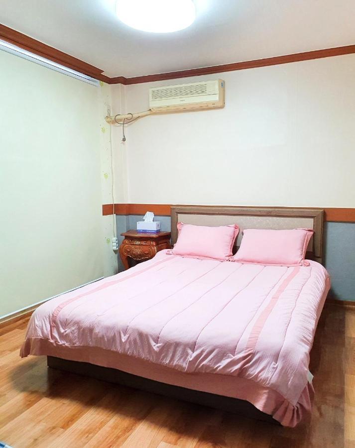 Healinghouse Peakjang Motel Buyeo Стая снимка